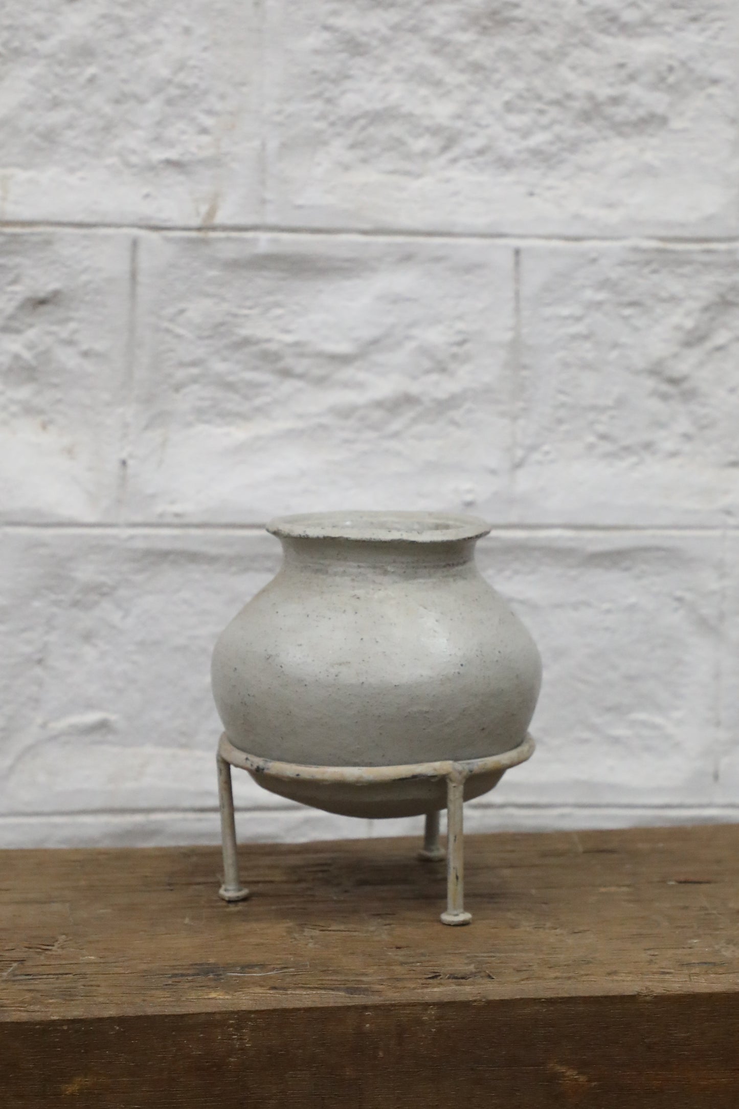Pranya Clay Pot