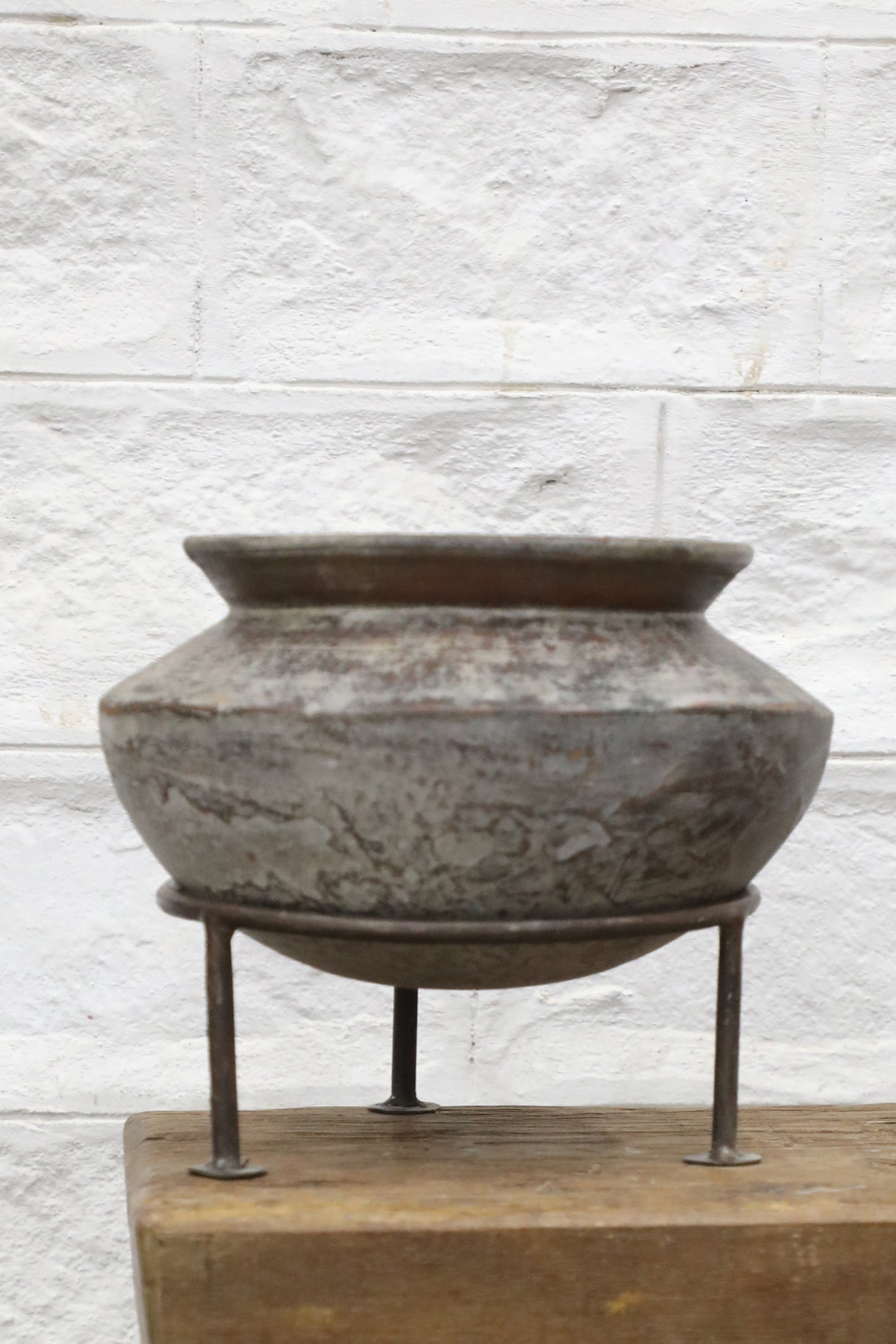Grand Clay Pot